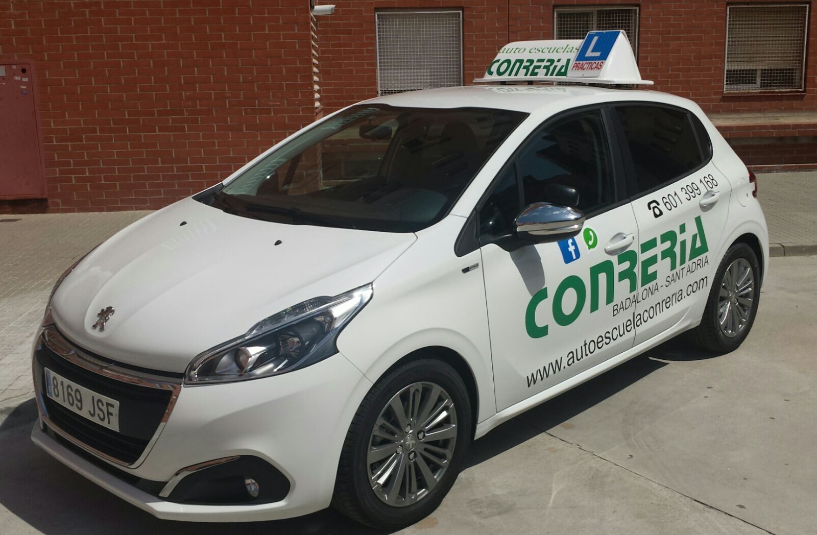 Peugeot 208 de prácticas de Autoescuela Conreria
