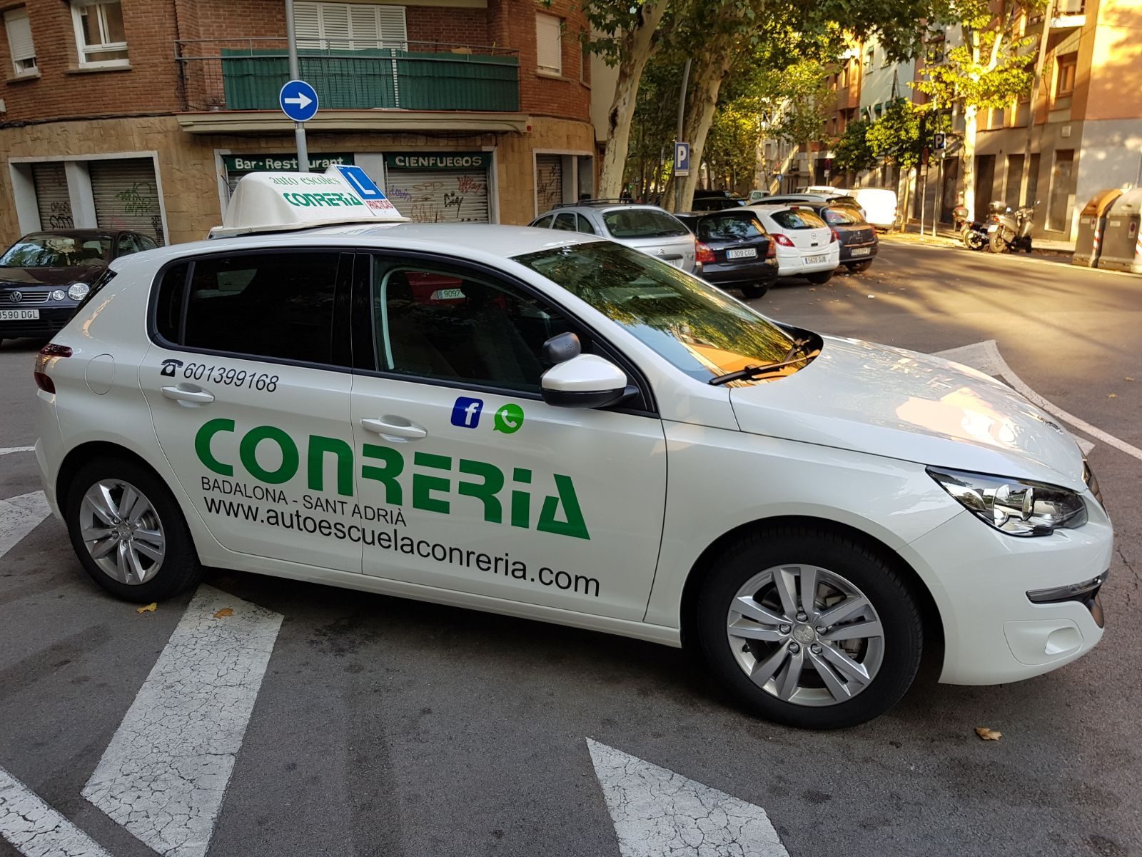 Peugeot 308 de Autoescuela Conreria